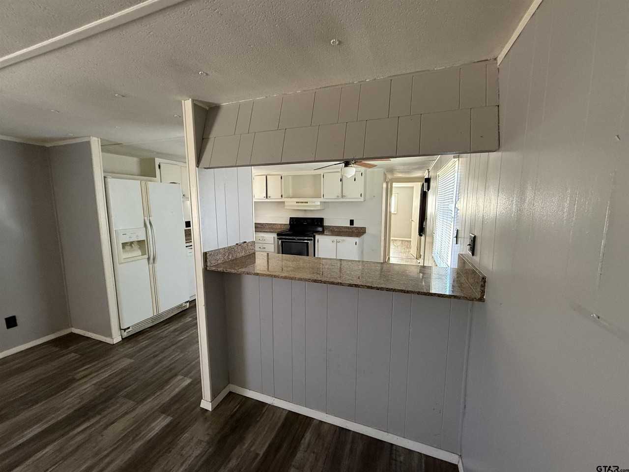 11424 Crestview Ln - Photo 6 of 11