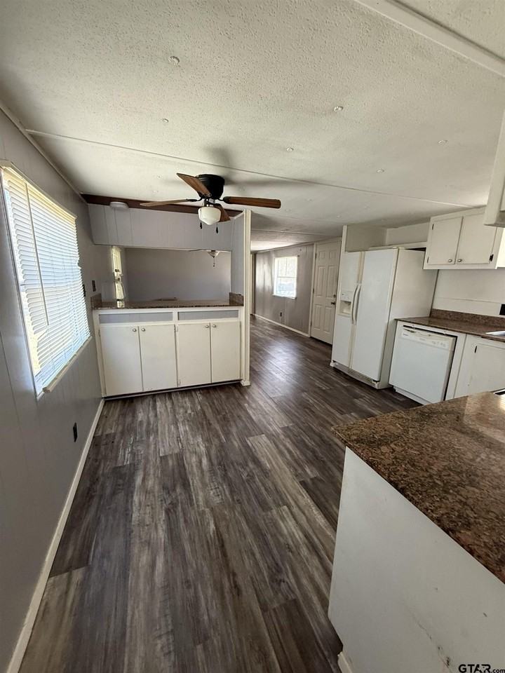 11424 Crestview Ln - Photo 7 of 11