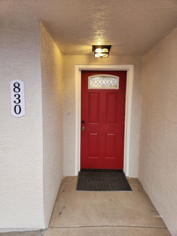 830 W Stirrup Dr - Photo 6 of 34