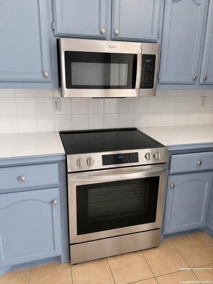 1405 W Carmen Ave - Photo 3 of 8