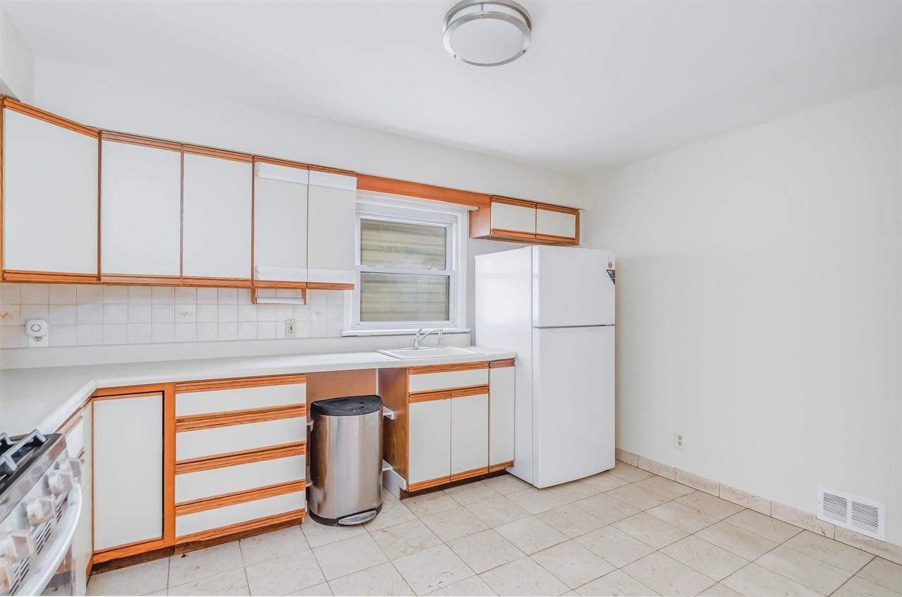 304 Columbia Ave #1 - Photo 6 of 14