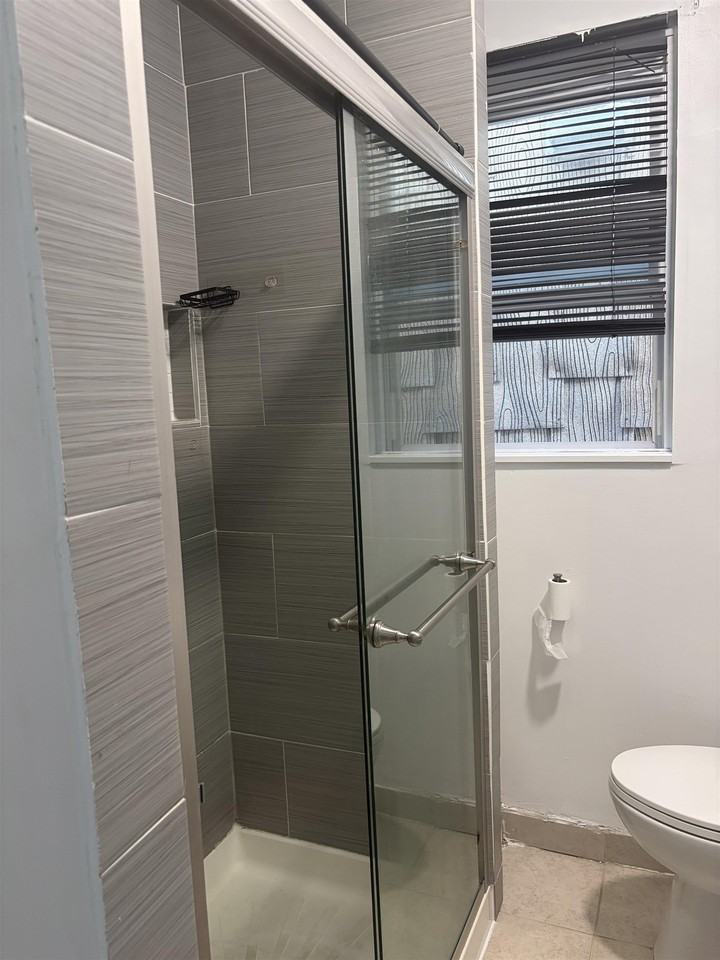 347 Union St - Photo 6 of 6