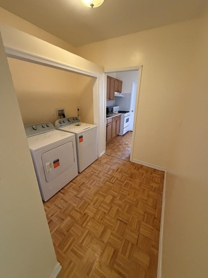 348 Grove St - Photo 5 of 17