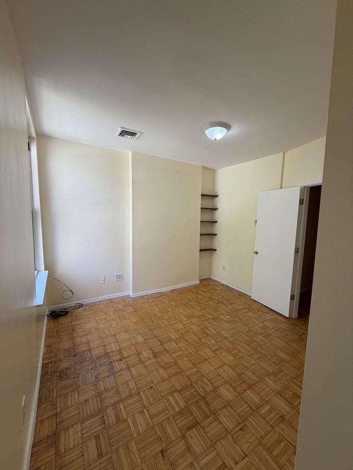 348 Grove St - Photo 7 of 17