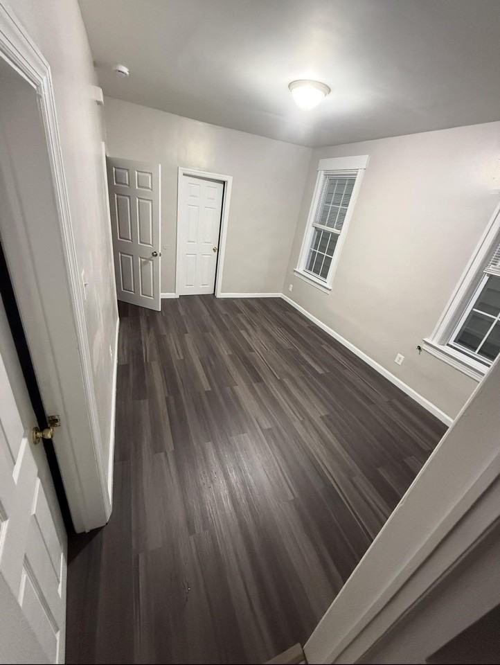 631 Garfield Ave #2 - Photo 5 of 11