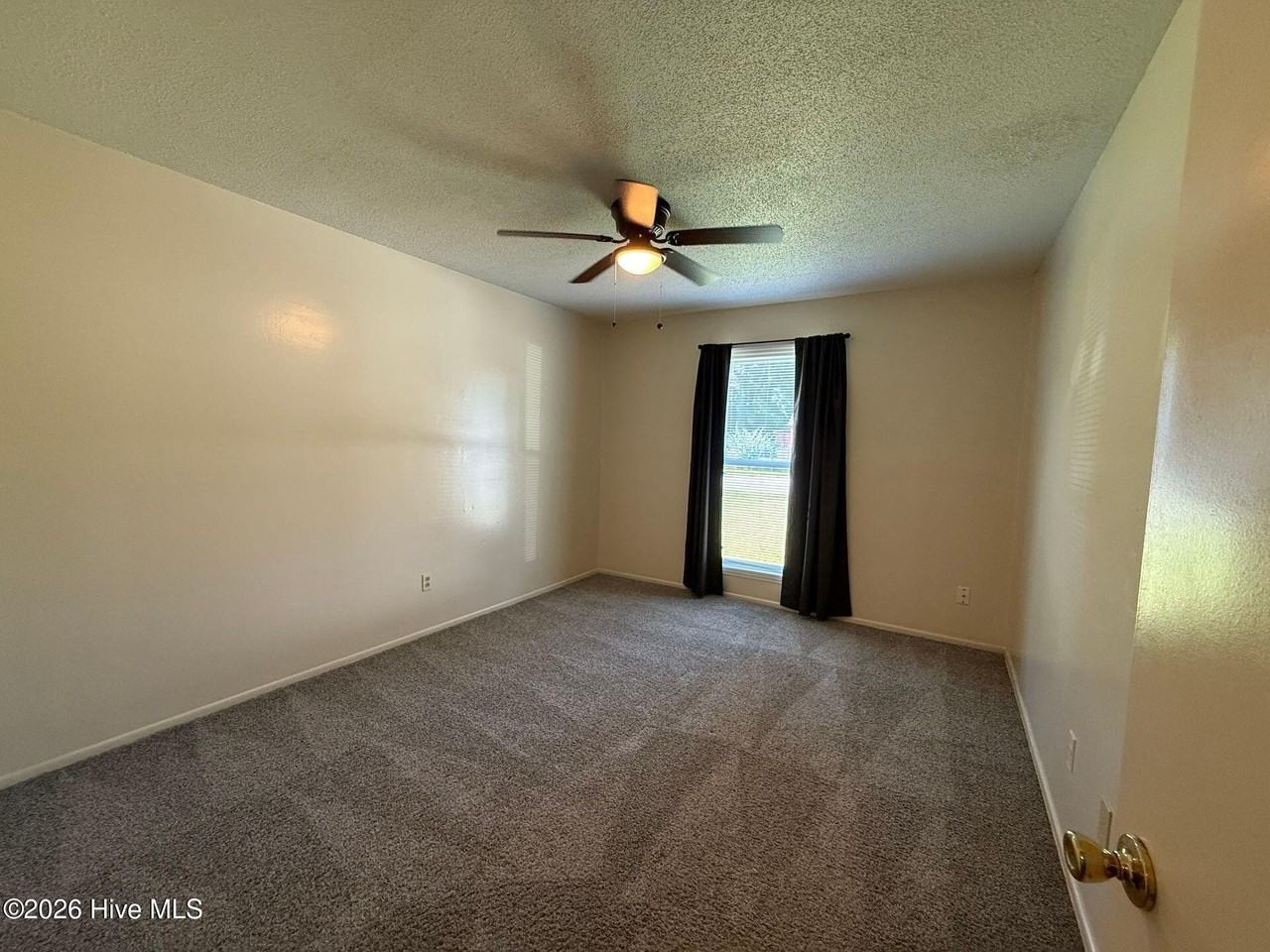 133 Village Cir - Photo 5 of 7