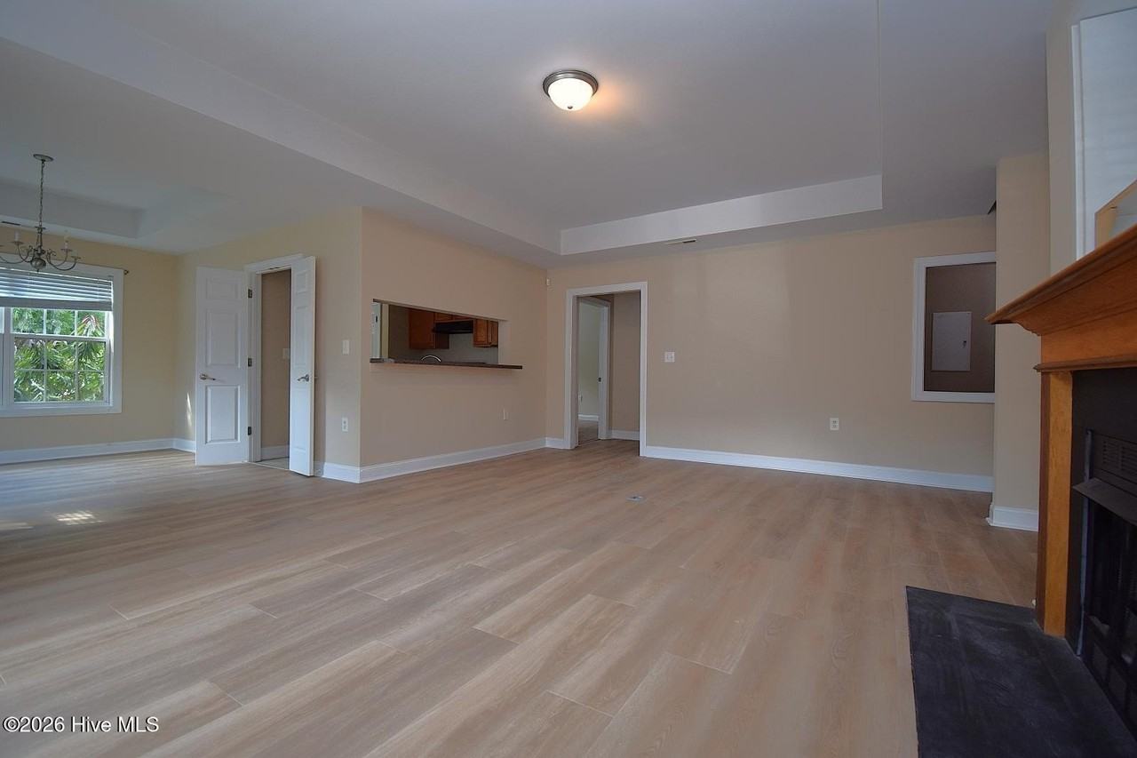 1930 Tara Ct #103 - Photo 4 of 20