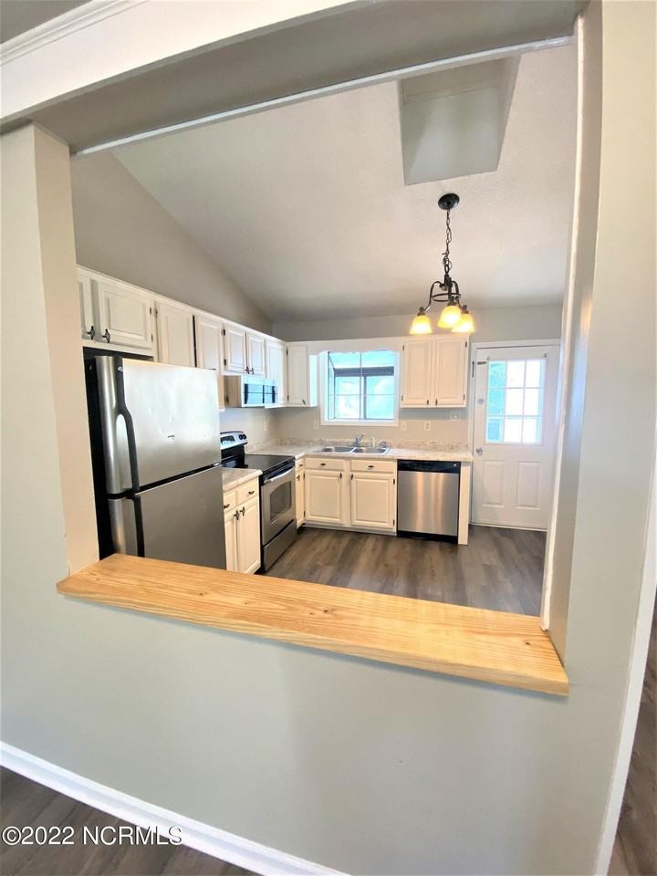 363 W Frances St - Photo 4 of 7