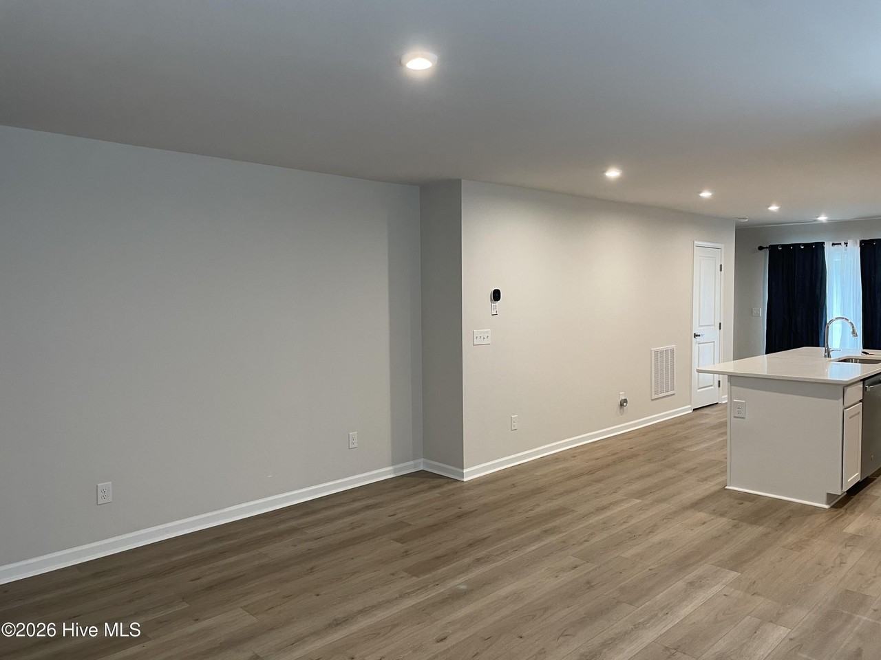 8103 Sterling Oaks Dr Nw - Photo 6 of 33