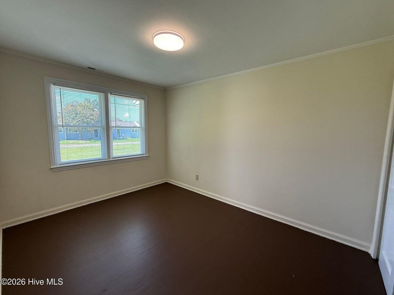 2261 Onslow Dr - Photo 7 of 7