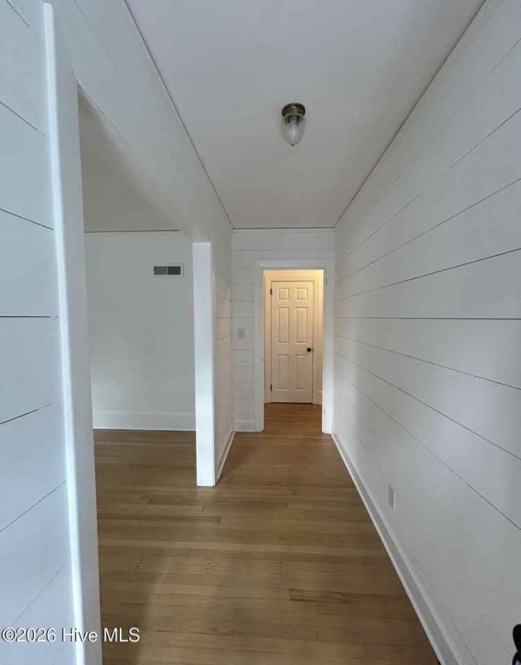 215 Keaton Ave - Photo 3 of 18
