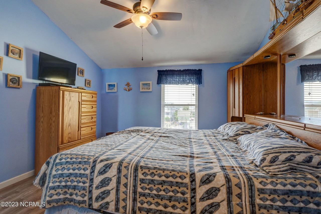 918 N New River Dr #132 - Photo 6 of 31
