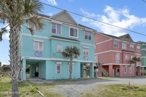 featured image of 3974 Island Dr
