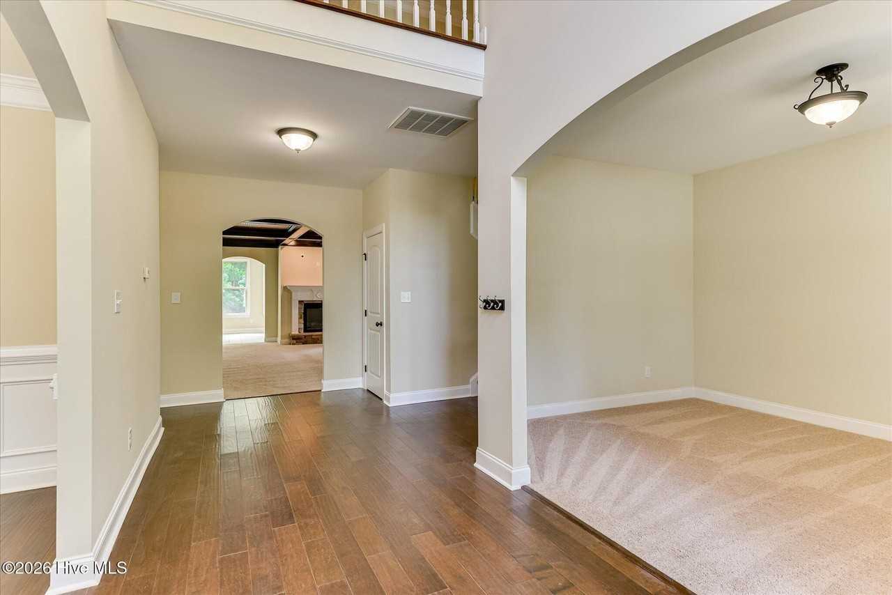 4215 Windslow Dr - Photo 4 of 50