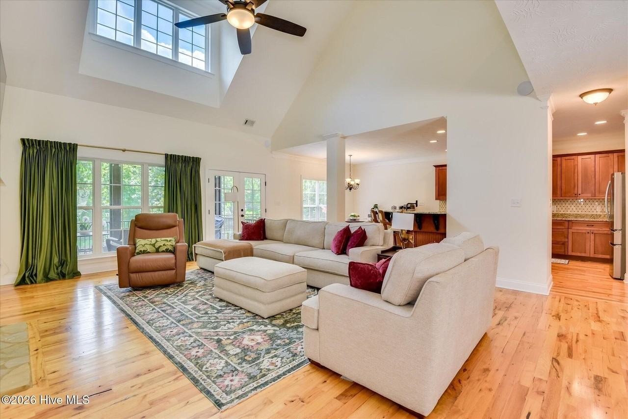 449 Buxton Ln - Photo 6 of 50