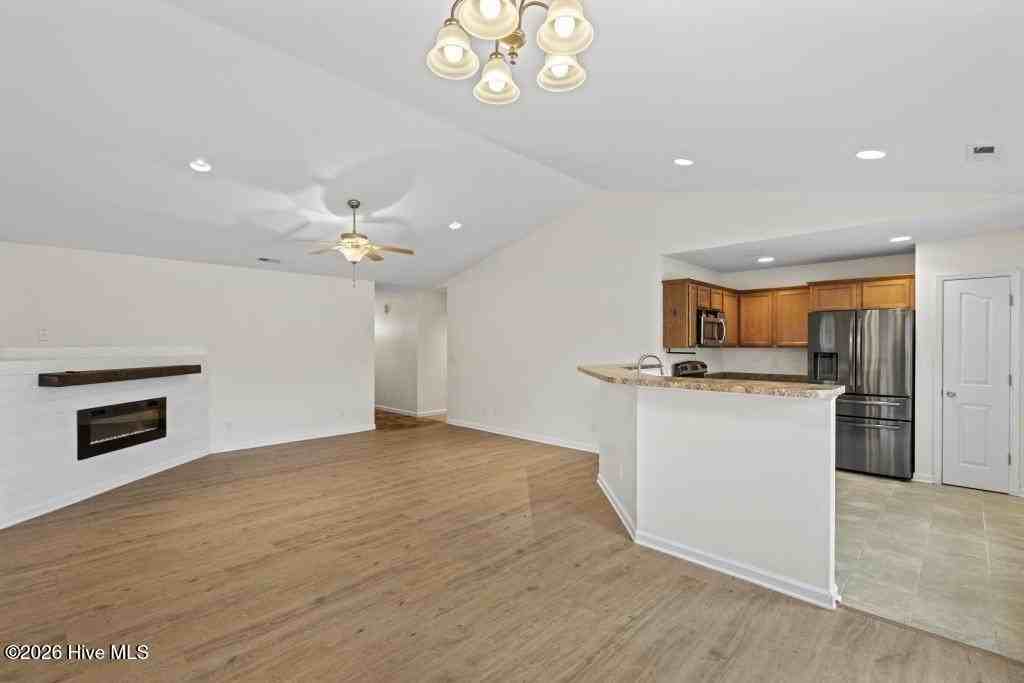 201 Chandler Simpson Ct - Photo 7 of 27