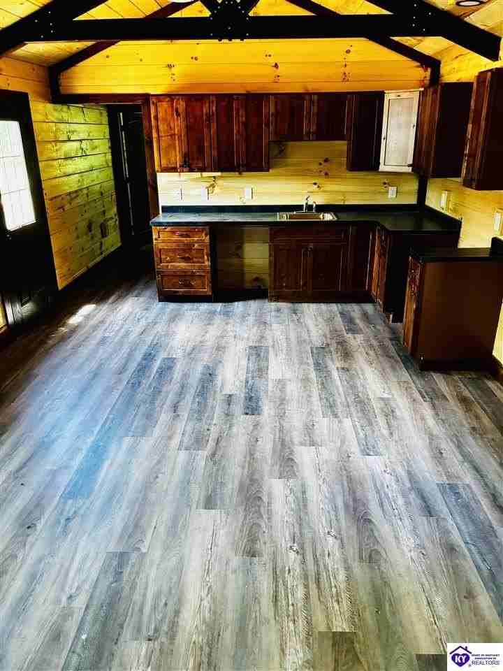 96 Ash Dr - Photo 2 of 7
