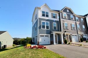 featured image of 4489 Drysdale St