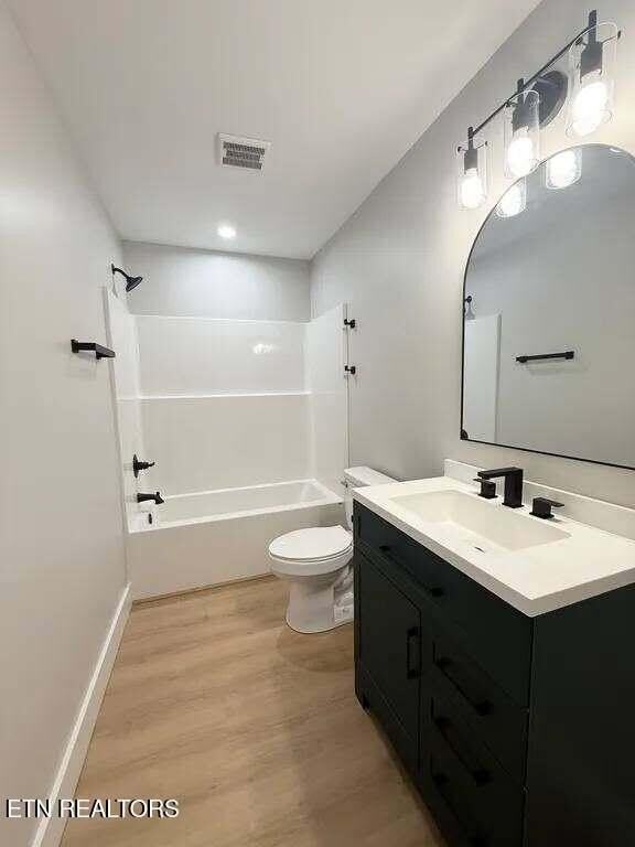 319 Liberty St #102 - Photo 7 of 9