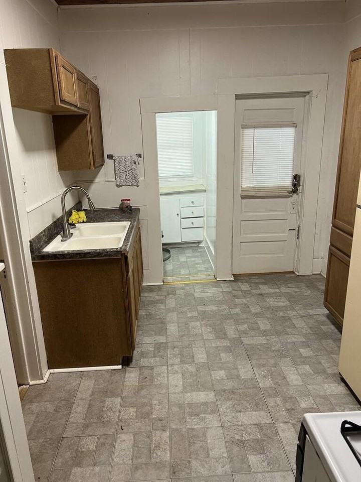 818 Wheless Ave - Photo 5 of 6