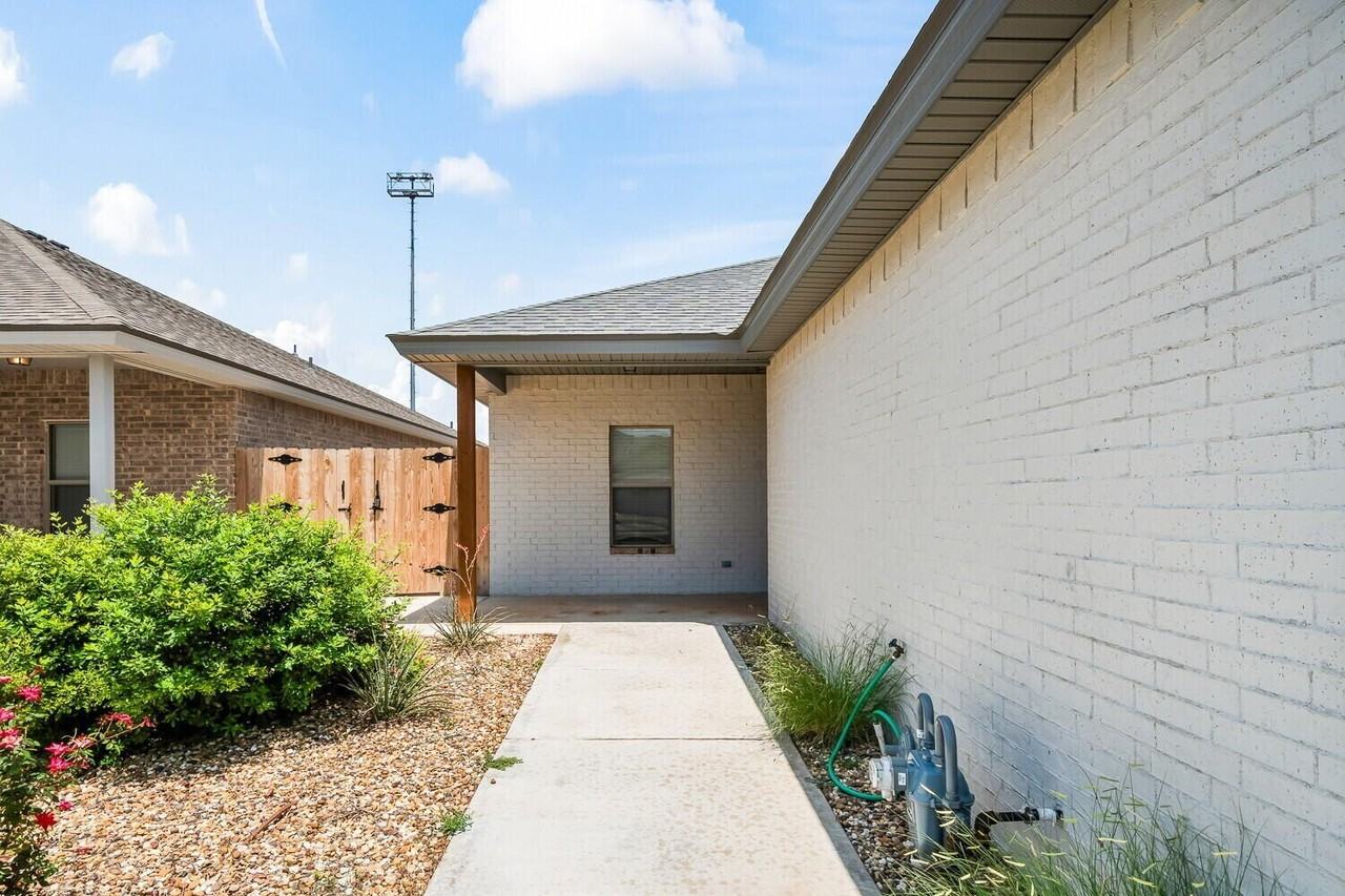 4108 Trenton Ave #A - Photo 3 of 21