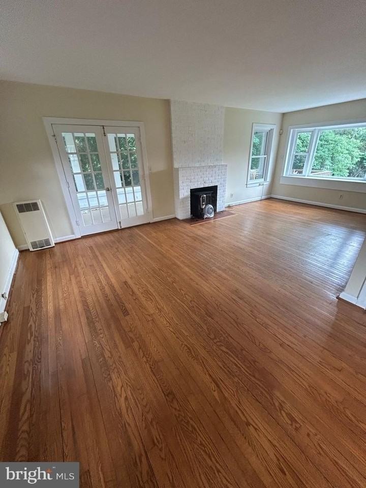 881 Dolley Madison Blvd - Photo 7 of 13