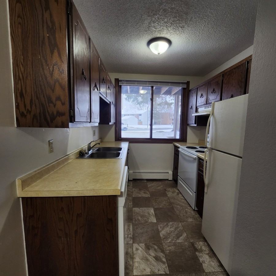 2044 15th St N #3 - Photo 4 of 18