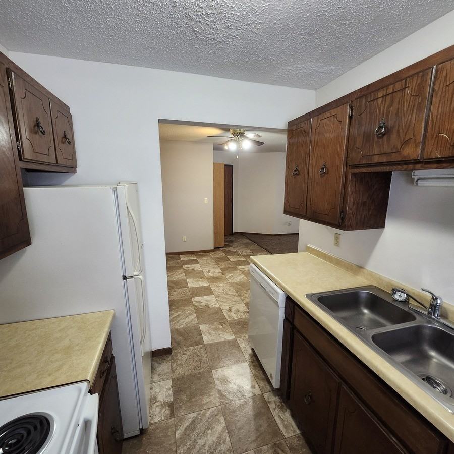 2044 15th St N #3 - Photo 5 of 18