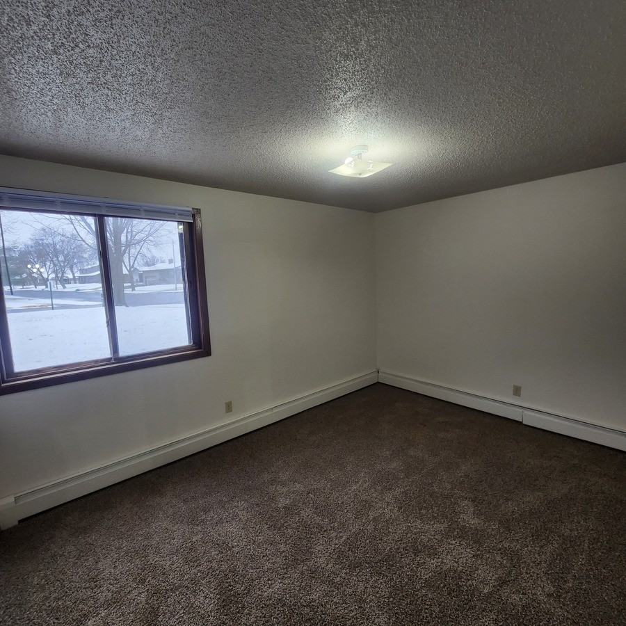 2044 15th St N #3 - Photo 6 of 18