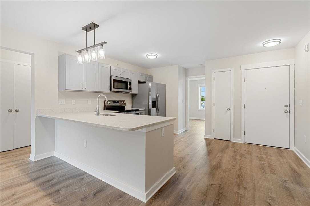 2039 Clermont St #202 - Photo 4 of 30