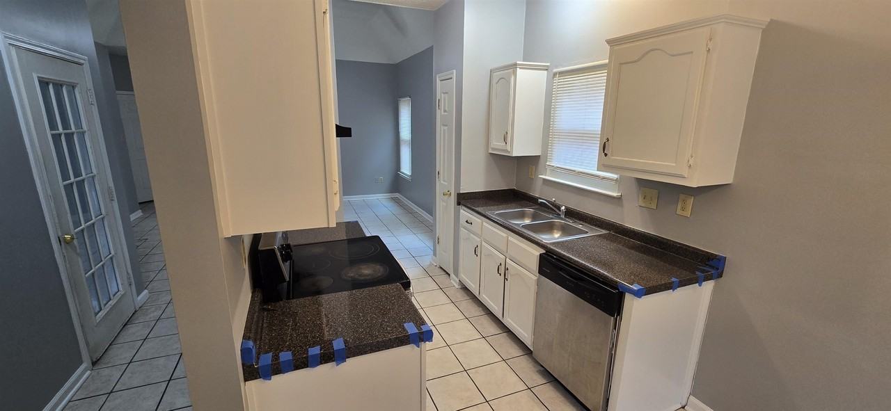 6761 Whitten Pine Dr - Photo 3 of 19