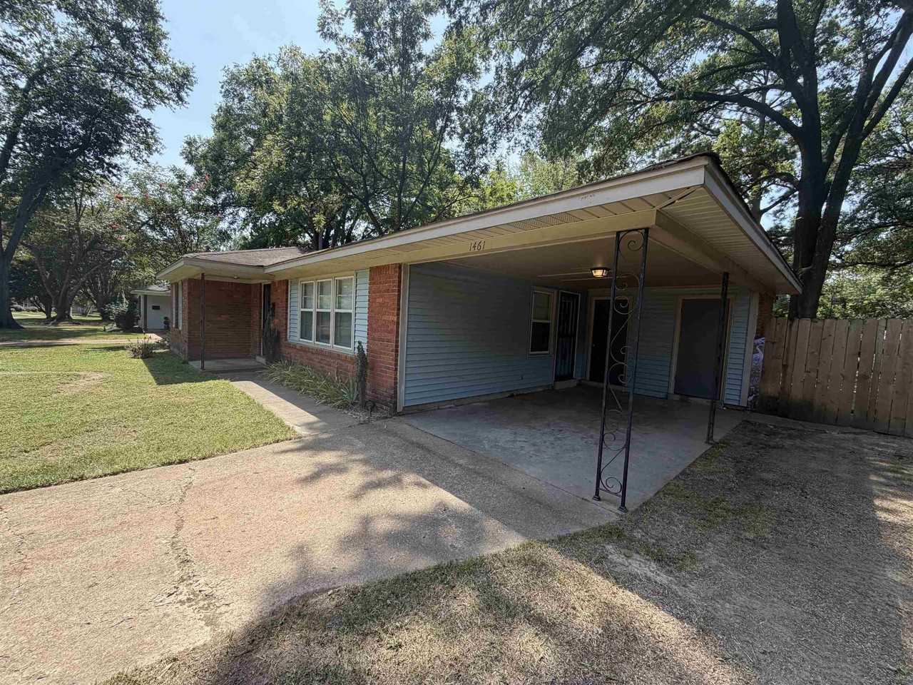 1461 Woodston Rd - Photo 2 of 10
