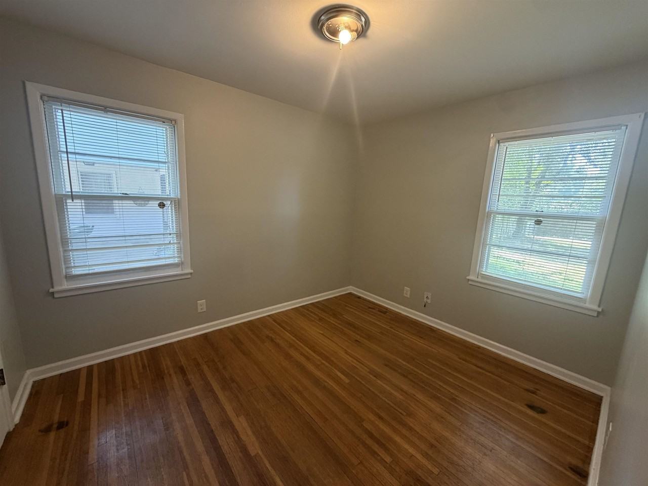 1461 Woodston Rd - Photo 7 of 10