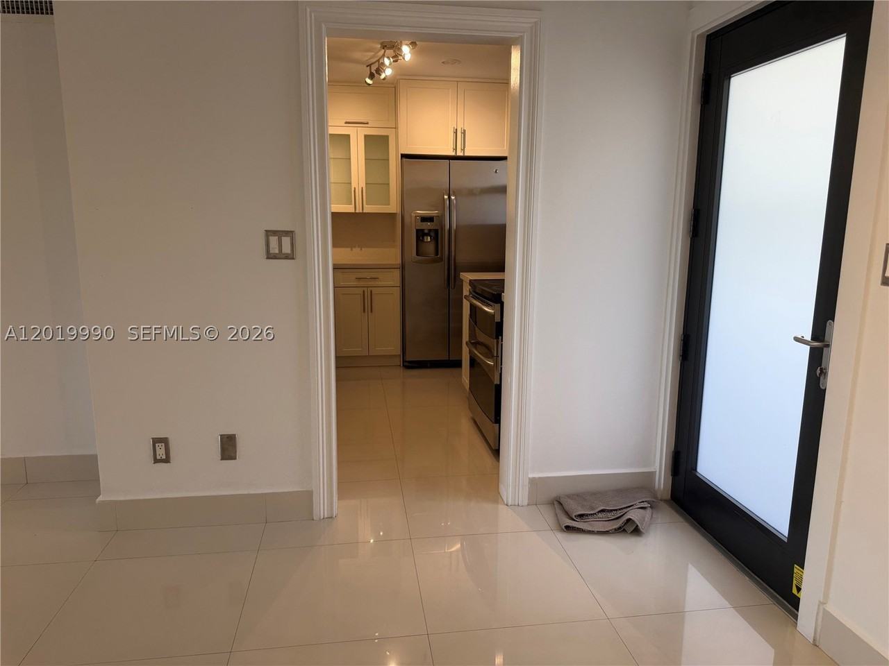 6855 Edgewater Dr #3DN - Photo 5 of 30