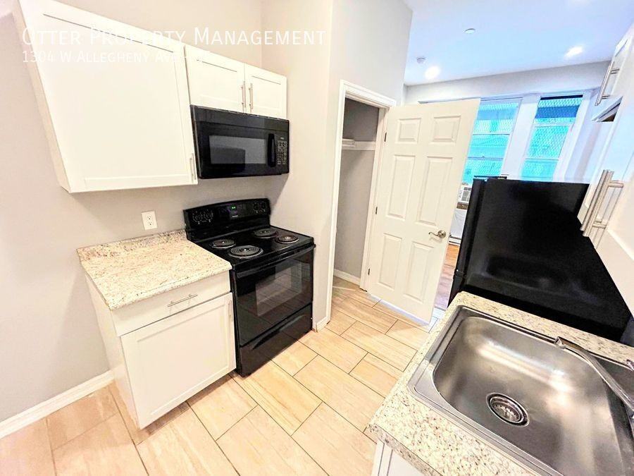 1304 W Allegheny Ave #1F - Photo 7 of 13