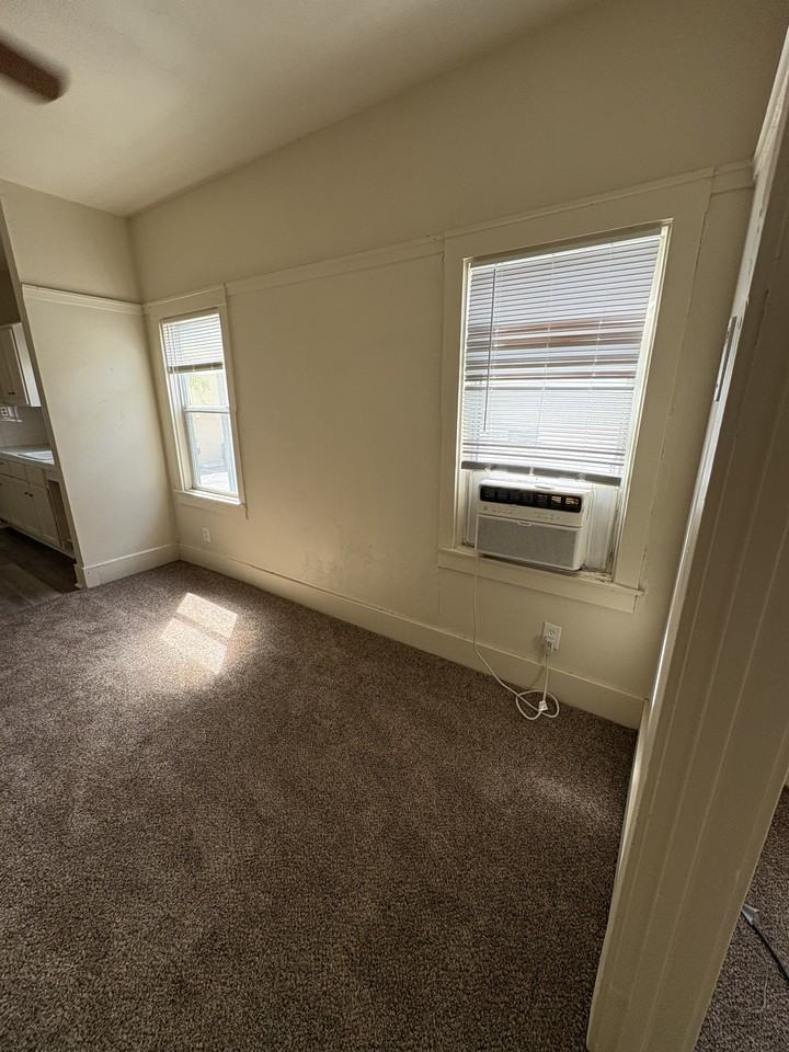 611 E Street - 3 #3 - Photo 7 of 19