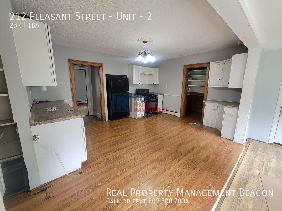 212 Pleasant St #2 - Photo 2 of 13