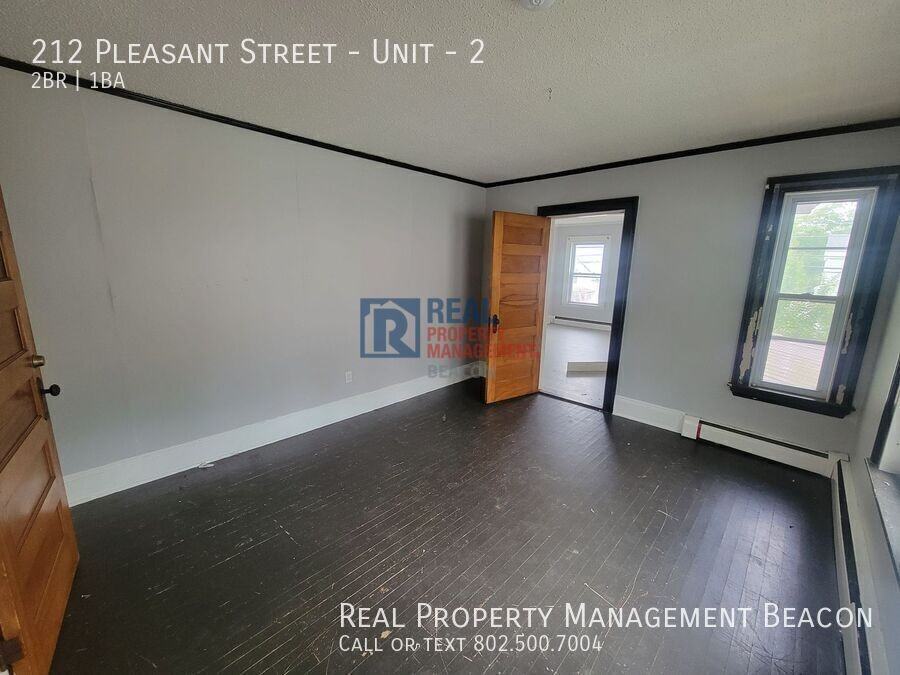 212 Pleasant St #2 - Photo 7 of 13