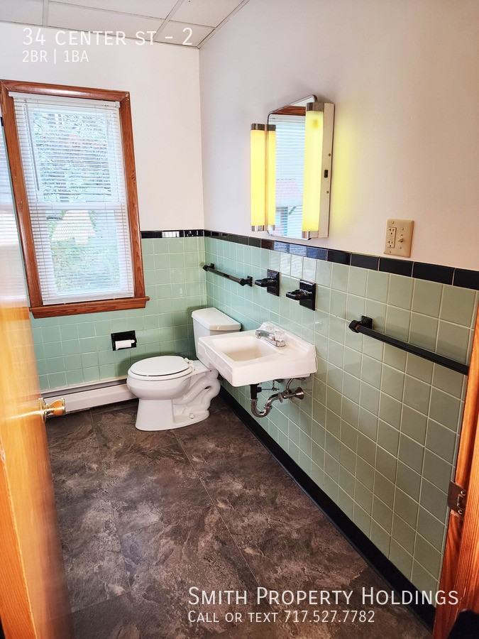 34 Center St #2 - Photo 4 of 11