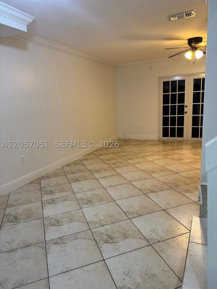 10851 Sw 6th St #5 - Photo 7 of 21