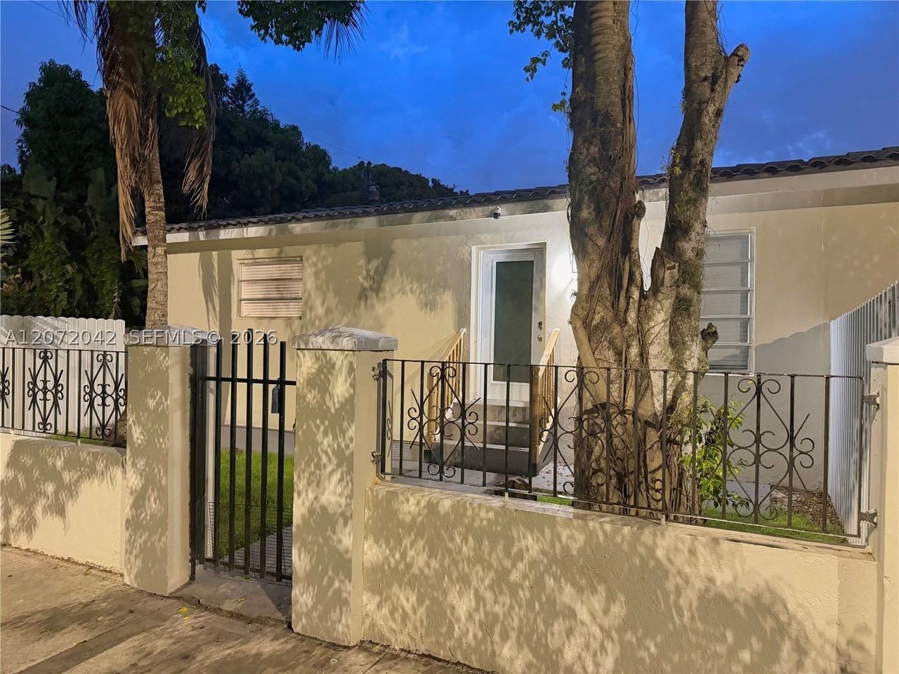 1500 Sw 10th St #SIDE - Photo 3 of 9