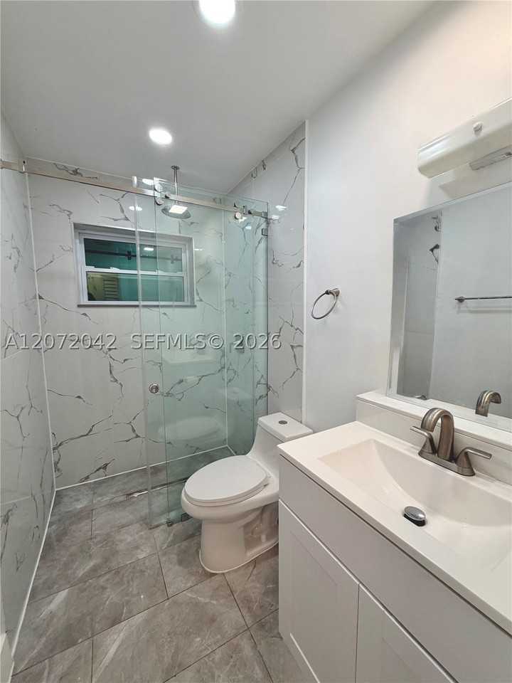 1500 Sw 10th St #SIDE - Photo 7 of 9