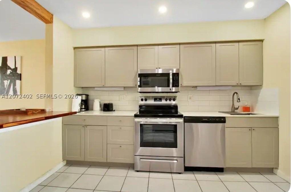 1031 Sw 3rd St #1031 - Photo 2 of 7