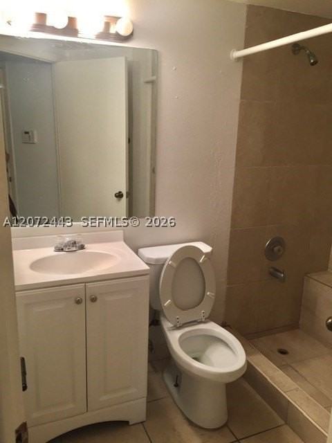 8290 Lake Dr #144 - Photo 5 of 6