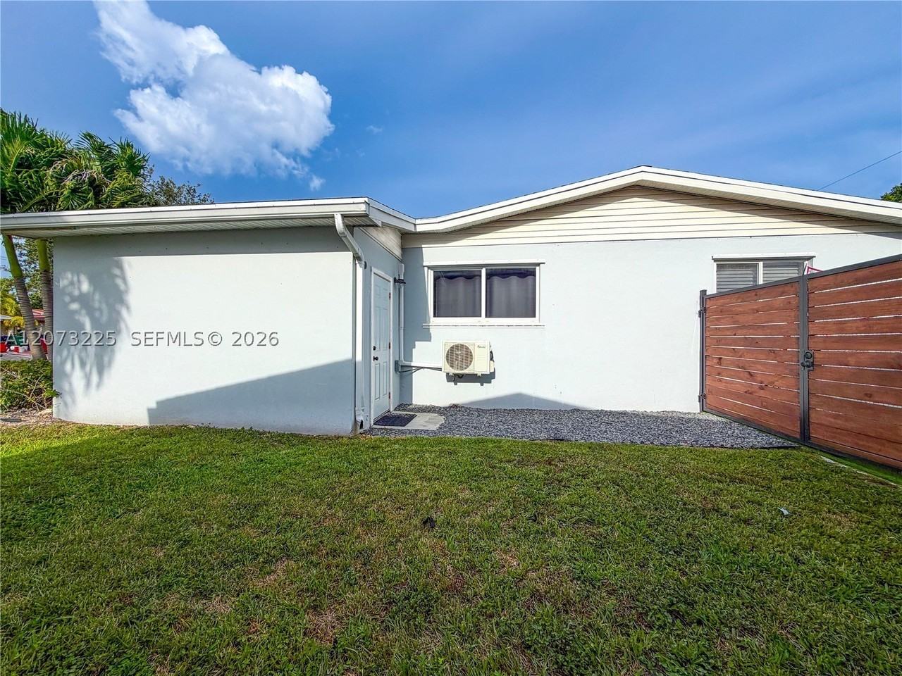 8940 Sw 198th Ter #0 - Photo 2 of 15