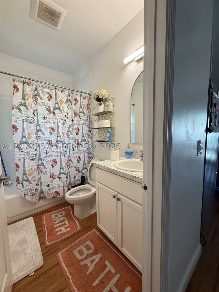 534 18th St - Photo 2 of 5