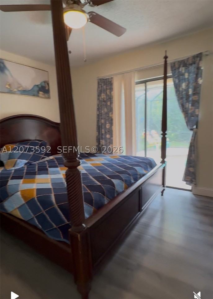 1457 Se Ladner St - Photo 5 of 9