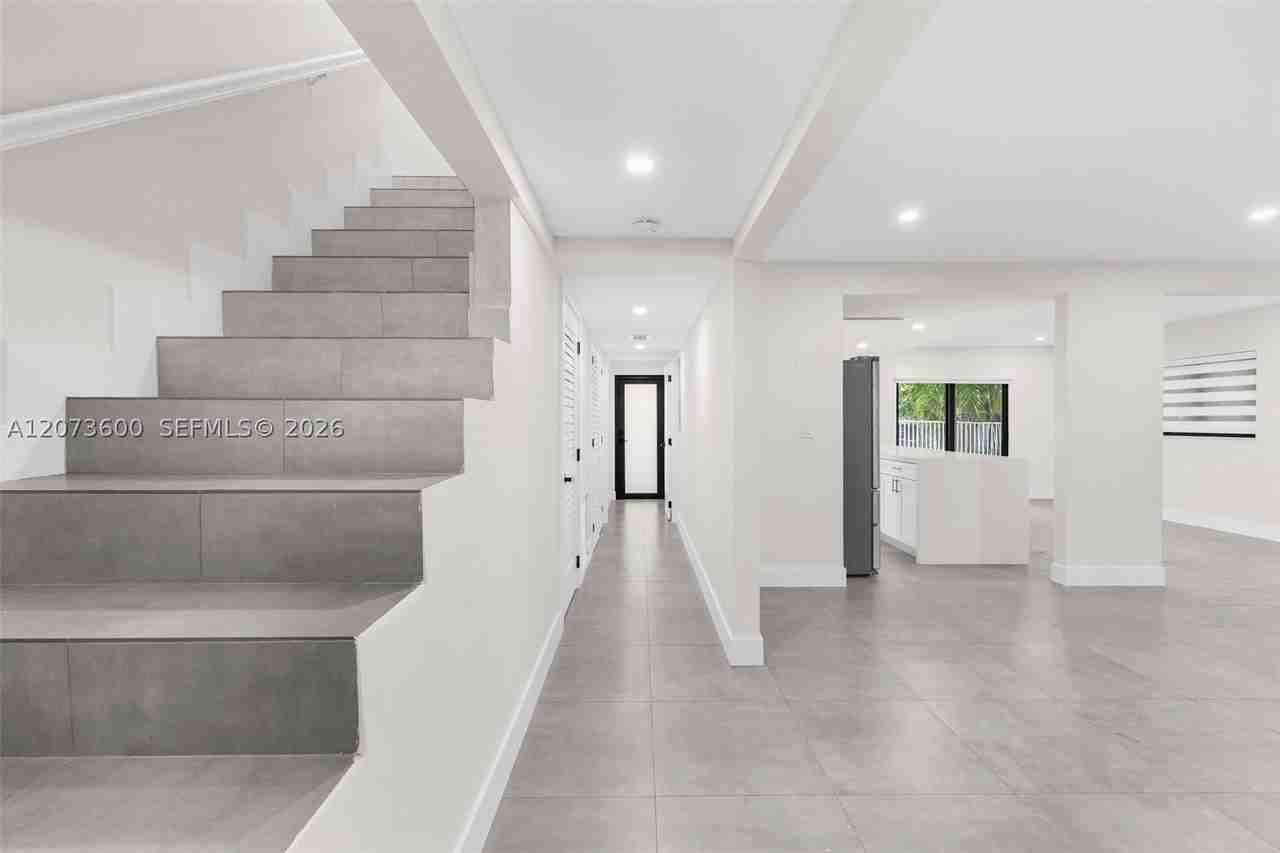 345 Sarto Ave #1 - Photo 2 of 35