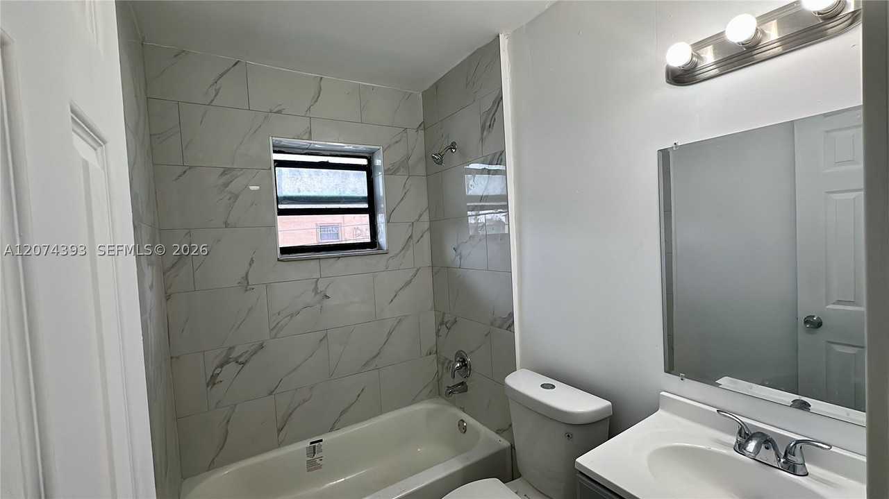 59 W 26th St #8 - Photo 2 of 7