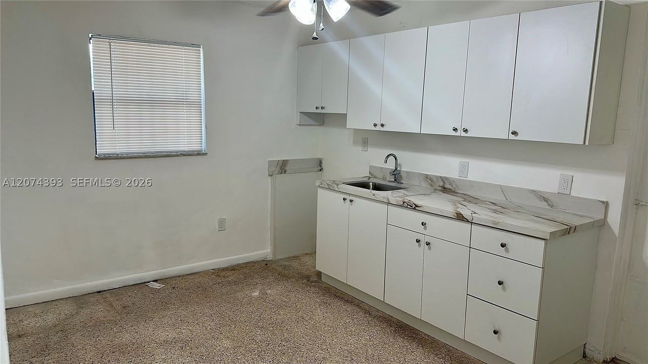 59 W 26th St #8 - Photo 5 of 7